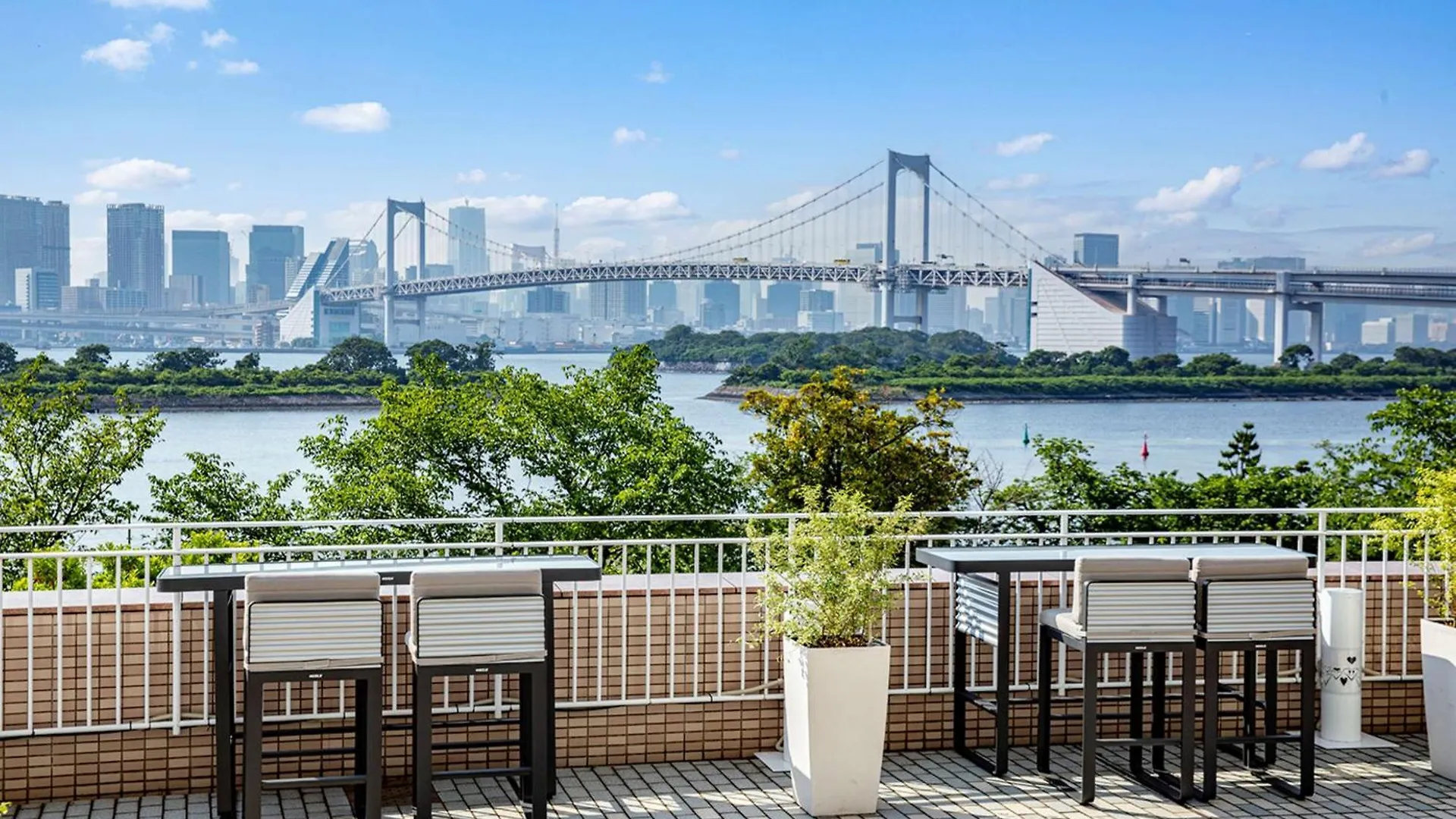 Hilton Tokyo Odaiba Hotel 5*,