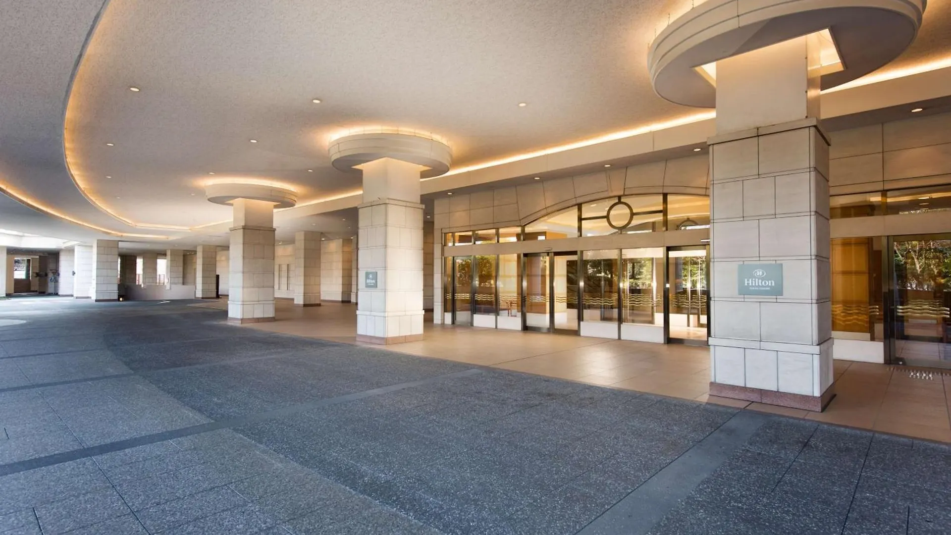 Hilton Tokyo Odaiba 5*,